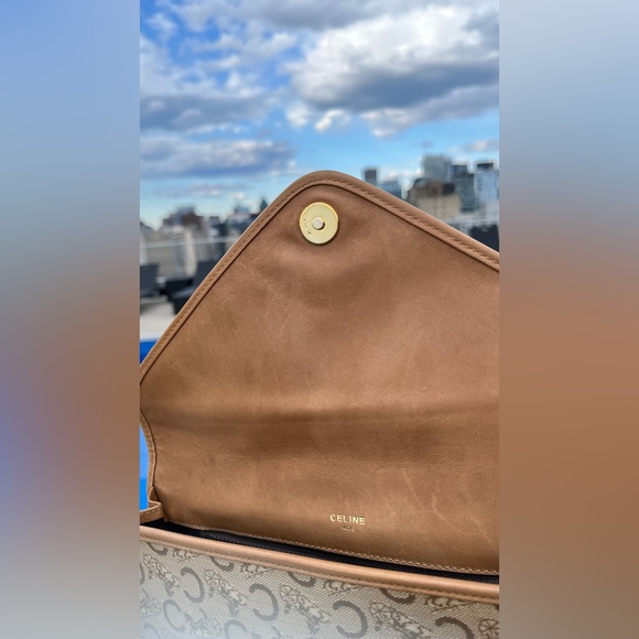 Authentic Celine envelop bag - Picture 10 of 16